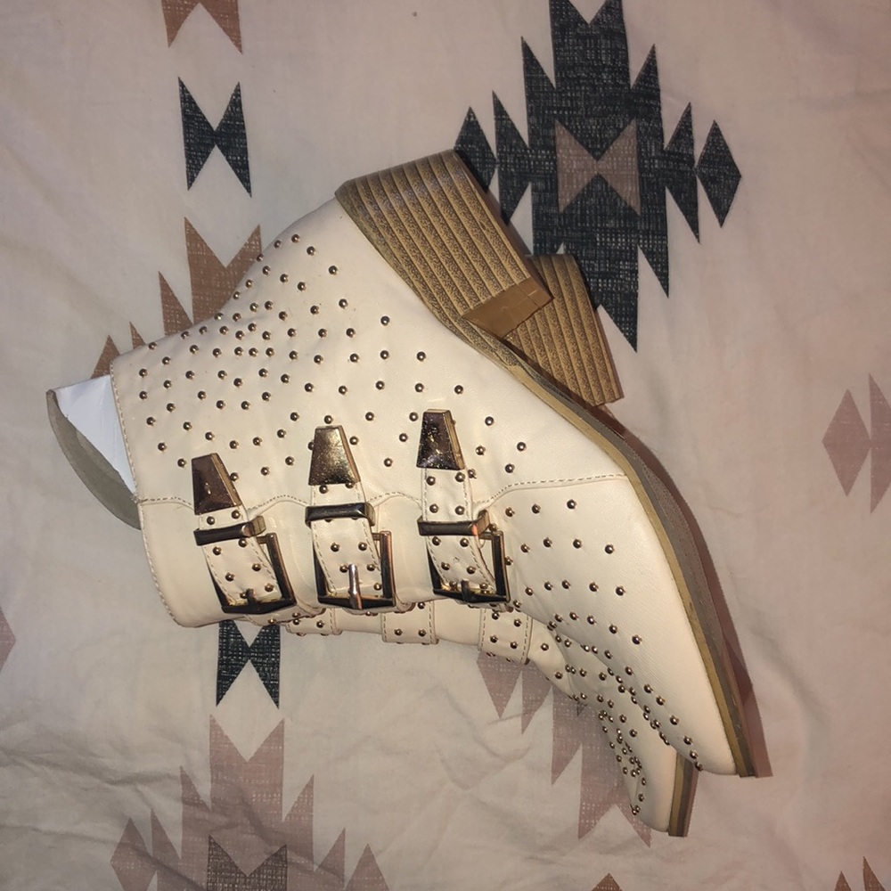 Bumper cowboy boots
